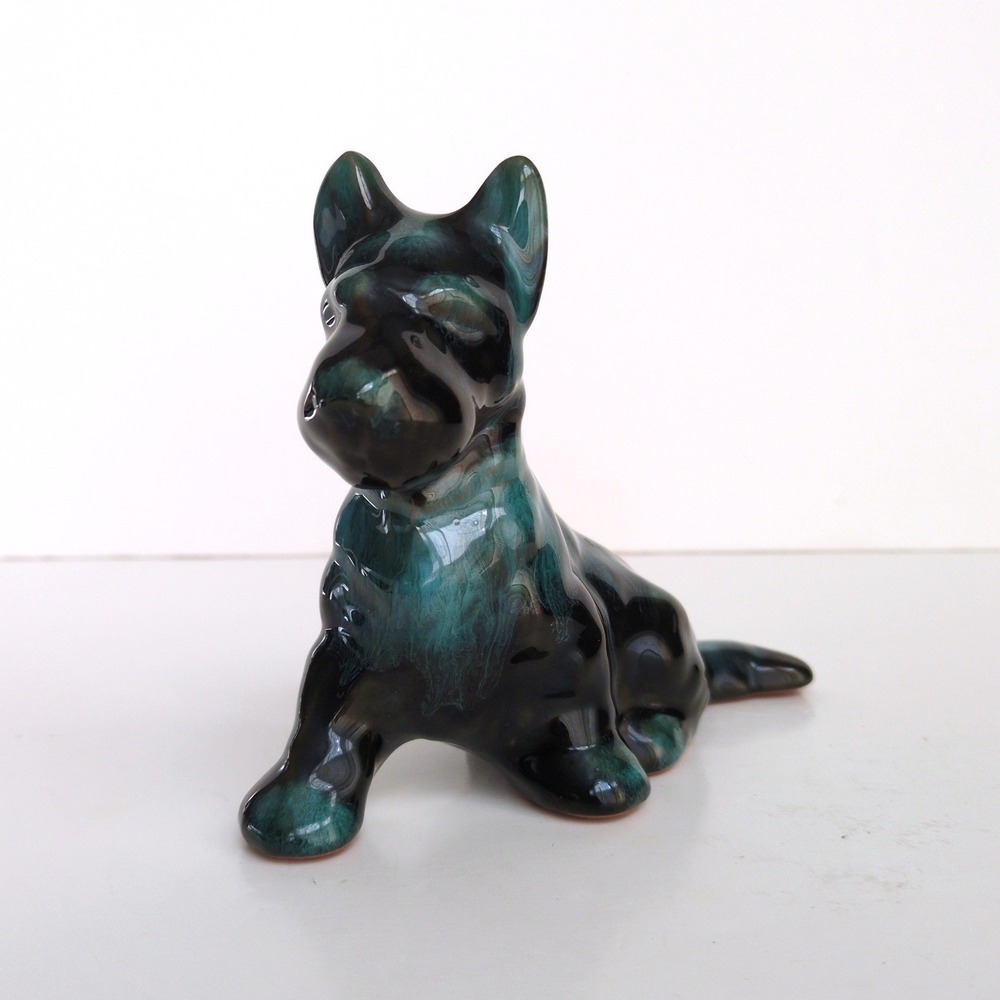 Blue Mountain Pottery Scottish Terrier Figurine Green Black Drip Glaze 5.5in